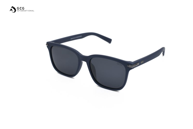 GCG premium Blue sunglass which comes in fine packaging and a cool case