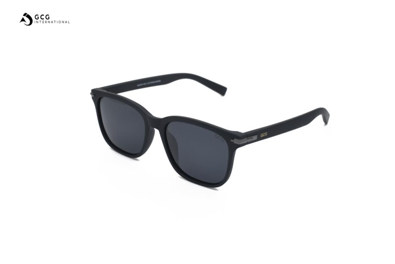 GCG premium Black sunglass which comes in fine packaging and a cool case