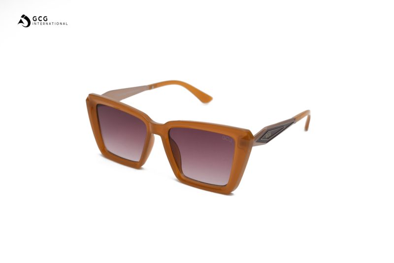 GCG Premium woman sunglass which comes in fine packaging and a cool case