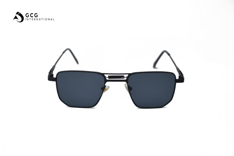 GCG Premium Aviator sunglass which comes in fine packaging and a cool case