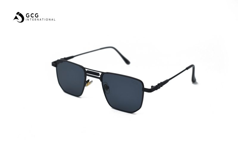 GCG Premium Aviator sunglass which comes in fine packaging and a cool case